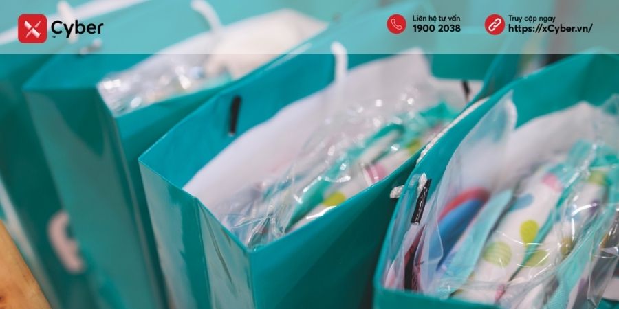 tặng quà cho nhân viên có phải xuất hóa đơn không