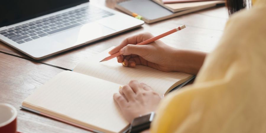 tác giả trần thùy linh